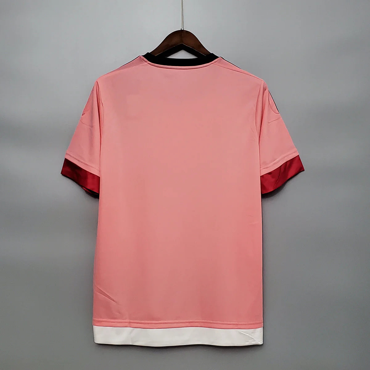 Juventus 2015/16 Retro Pink