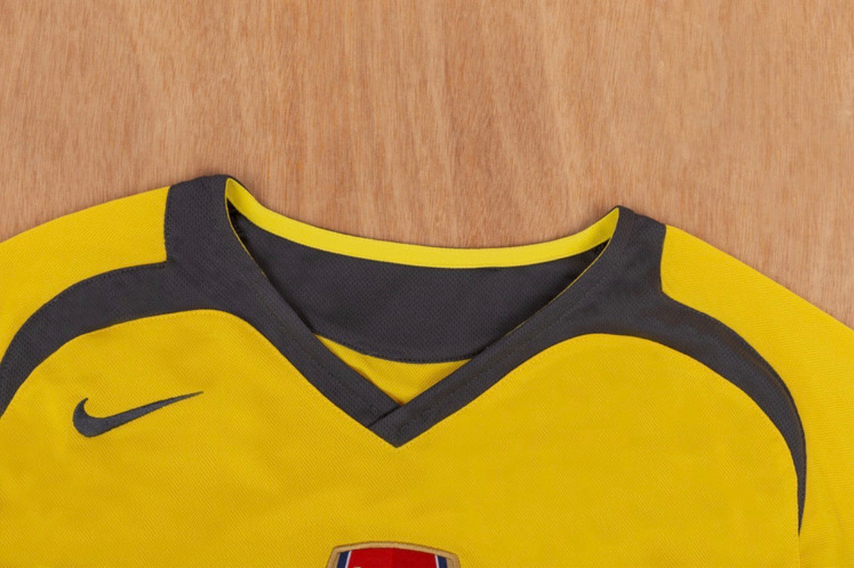 Arsenal Retro Heim & Auswärts 2005/06